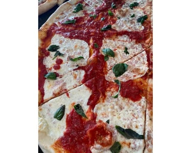 Margherita Pizza.